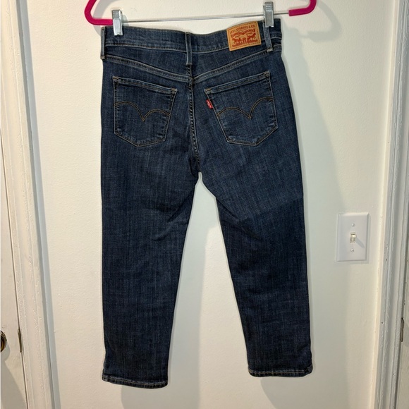 Levi’s Women’s 311 Shaping Skinny Denim Capri Pants #18 - Picture 3 of 5